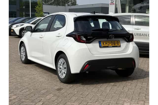 Toyota Yaris (2026) thumbnail 3