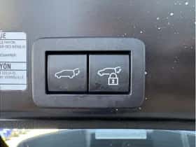 Toyota Yaris Cross (2023) thumbnail 9