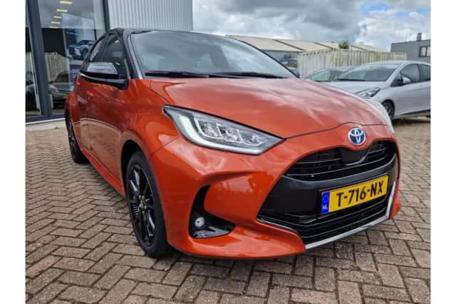 Toyota Yaris (2023) thumbnail 4