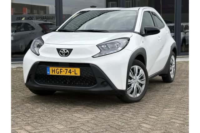 Toyota Aygo X (2025) thumbnail 1