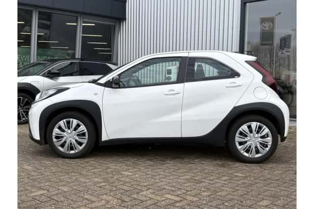 Toyota Aygo X (2025) thumbnail 3
