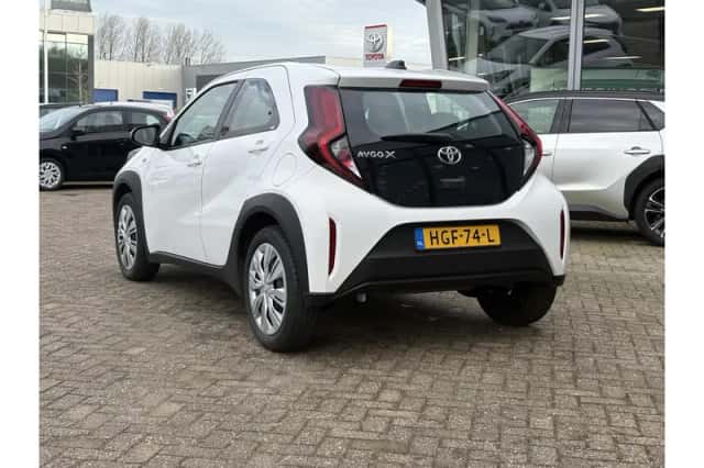 Toyota Aygo X (2025) thumbnail 4