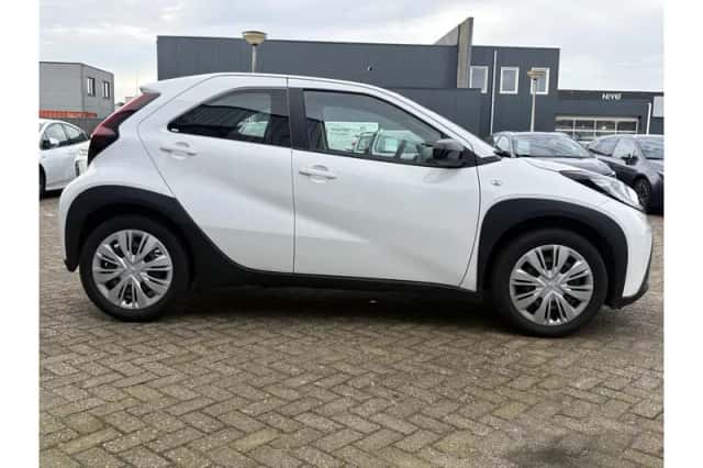 Toyota Aygo X (2025) thumbnail 5