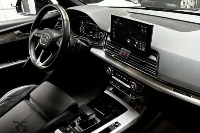 Audi Q5 (2021) thumbnail 4
