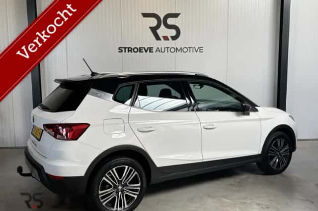 SEAT Arona (2019) thumbnail 3