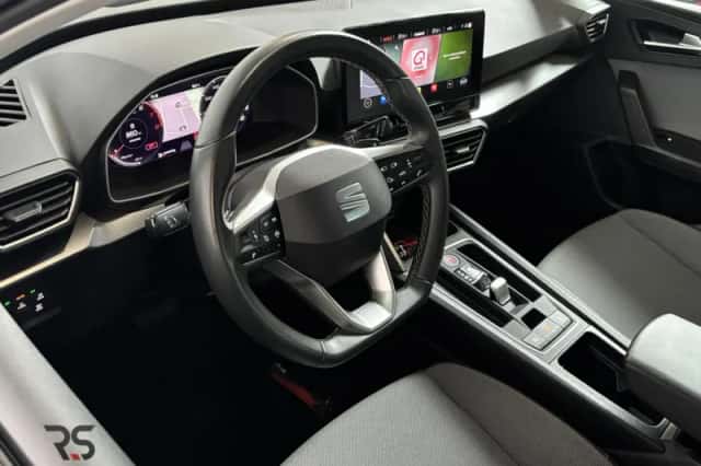 SEAT Leon (2023) thumbnail 6