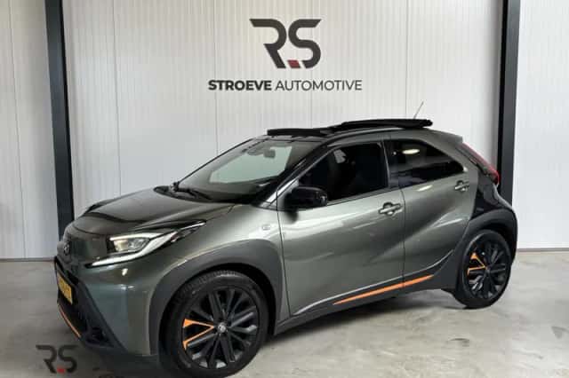 Toyota Aygo X (2022) thumbnail 2