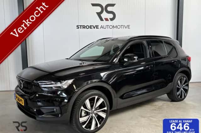 Volvo XC40 (2022) thumbnail 2
