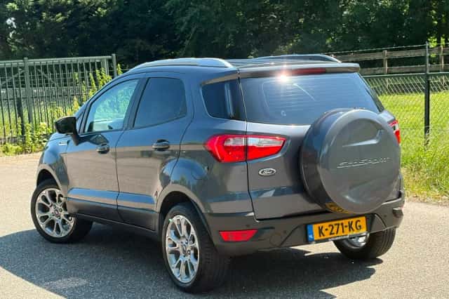 Ford EcoSport (2015) thumbnail 6