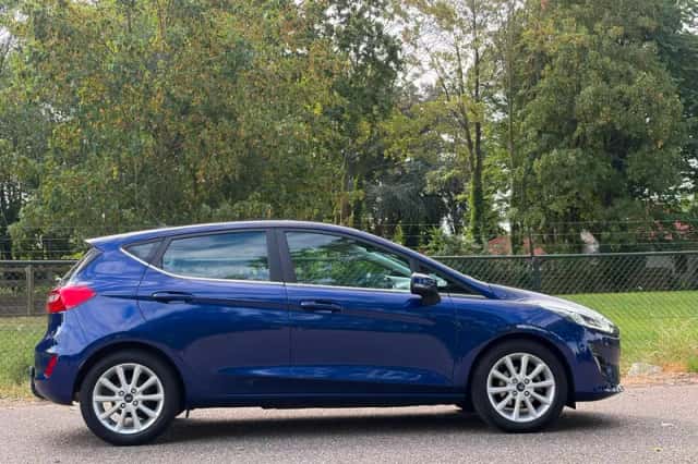 Ford Fiesta (2017) thumbnail 2