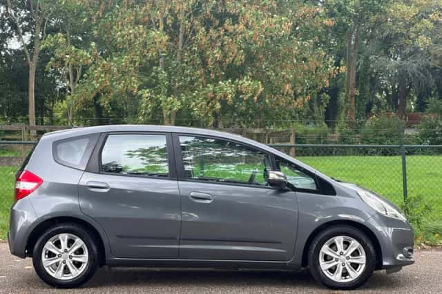 Honda Jazz (2012) thumbnail 2