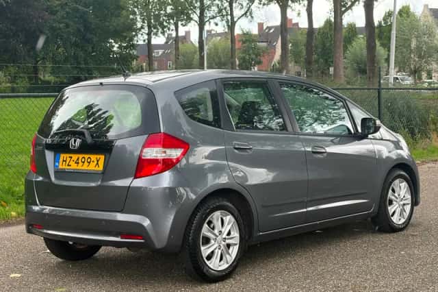 Honda Jazz (2012) thumbnail 3