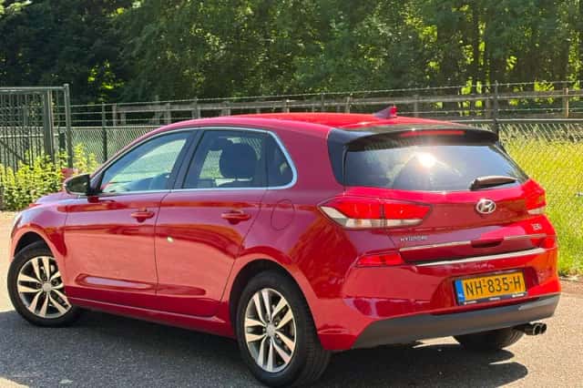 Hyundai i30 (2017) thumbnail 6