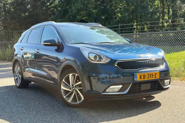 Kia Niro (2016) thumbnail 1