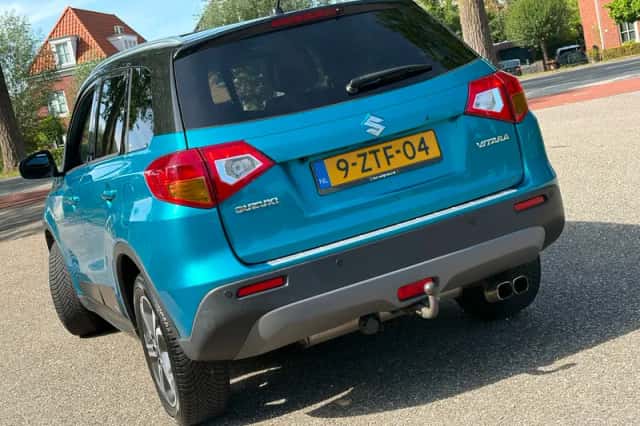 Suzuki Vitara (2015) thumbnail 4