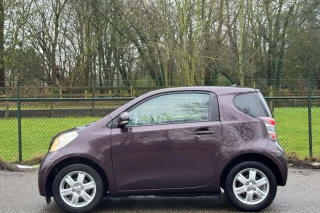 Toyota IQ (2009) thumbnail 6