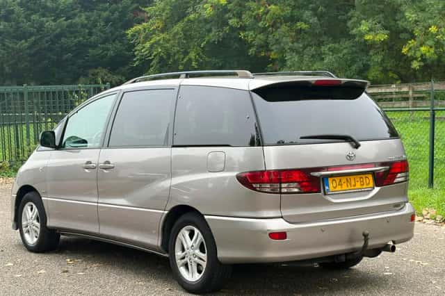 Toyota Previa (2003) thumbnail 6