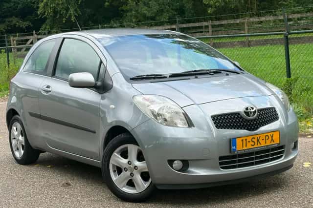 Toyota Yaris (2006) thumbnail 1