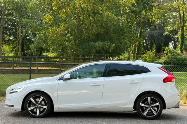 Volvo V40 (2017) thumbnail 6