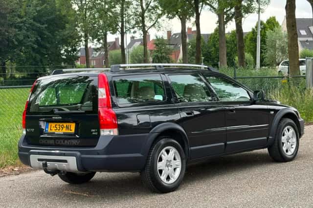 Volvo XC70 (2006) thumbnail 3