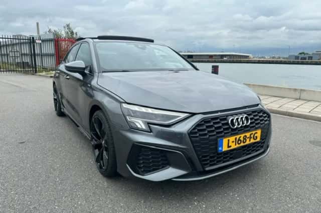 Audi A3 (2021) thumbnail 2