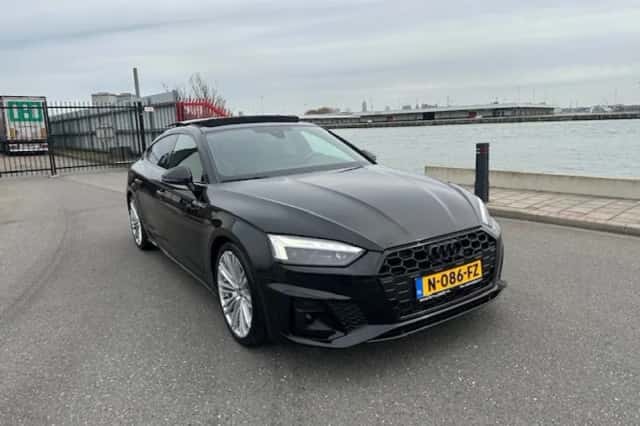 Audi A5 (2021) thumbnail 2