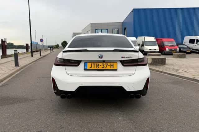 BMW 3-Serie (2023) thumbnail 4