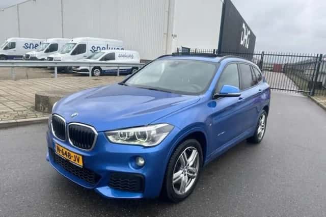 BMW X1 (2016) thumbnail 1