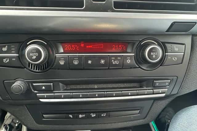 BMW X5 (2013) thumbnail 6