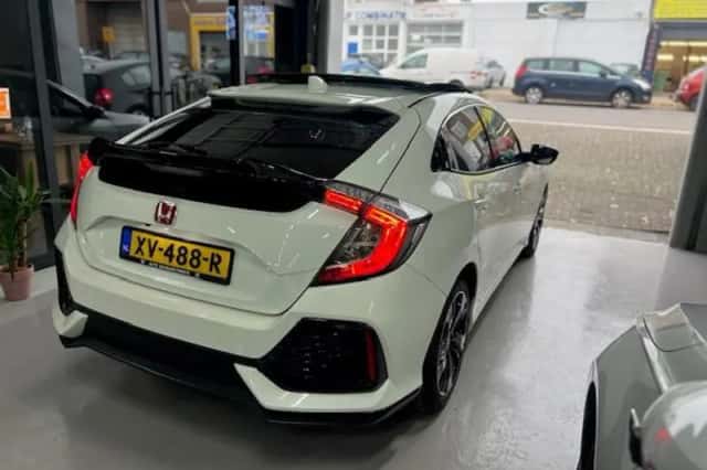 Honda Civic (2019) thumbnail 4