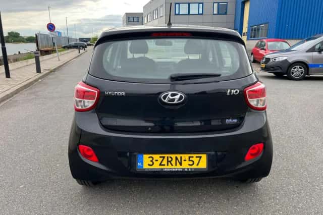 Hyundai i10 (2015) thumbnail 5