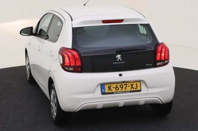 Peugeot 108 (2021) thumbnail 6