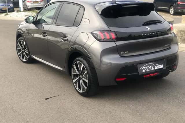 Peugeot 208 (2022) thumbnail 3