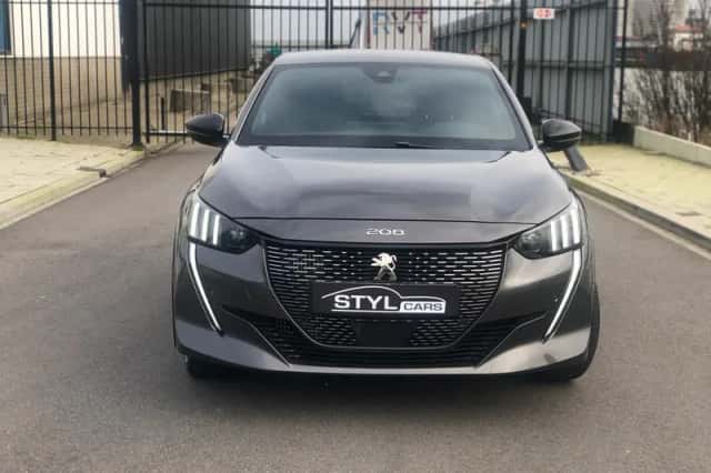 Peugeot 208 (2022) thumbnail 4