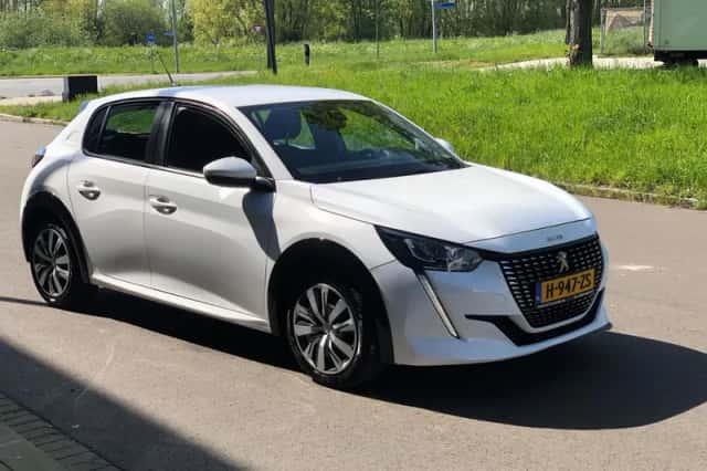 Peugeot 208 (2020) thumbnail 2