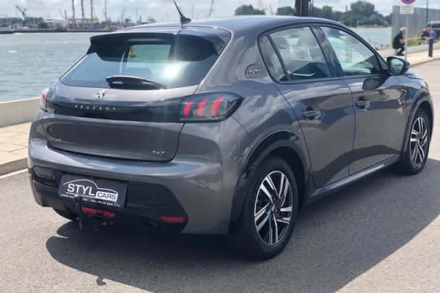 Peugeot 208 (2020) thumbnail 3