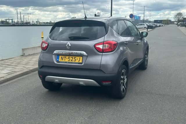 Renault Captur (2017) thumbnail 4