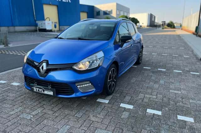 Renault Clio (2013) thumbnail 1