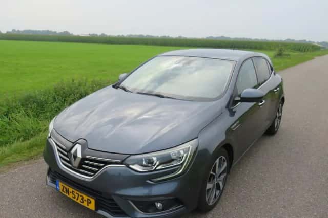Renault Mégane (2016) thumbnail 1