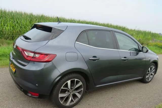 Renault Mégane (2016) thumbnail 2