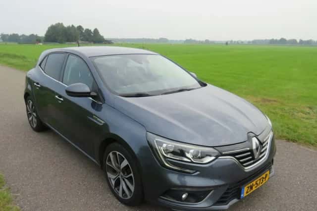 Renault Mégane (2016) thumbnail 3