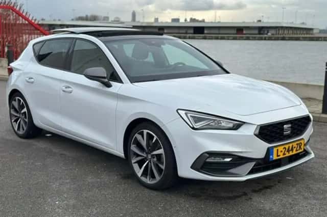 SEAT Leon (2021) thumbnail 2