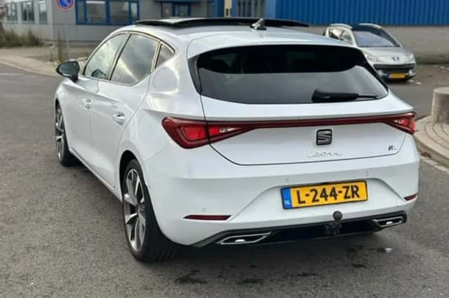 SEAT Leon (2021) thumbnail 4