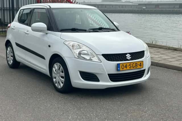 Suzuki Swift (2011) thumbnail 1