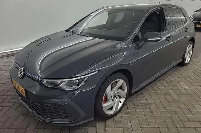 Volkswagen Golf (2021) thumbnail 1