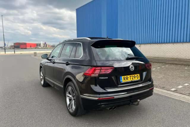 Volkswagen Tiguan (2018) thumbnail 3