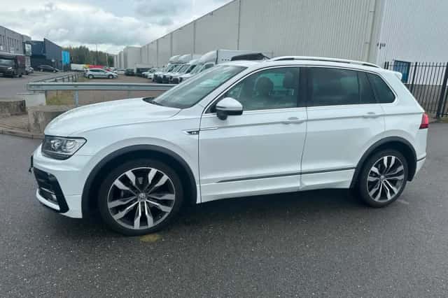 Volkswagen Tiguan (2017) thumbnail 2