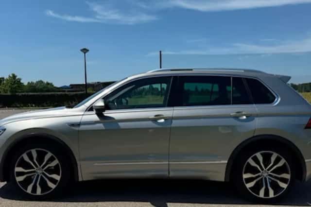 Volkswagen Tiguan (2016) thumbnail 2