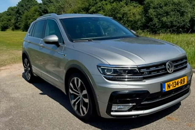Volkswagen Tiguan (2016) thumbnail 3