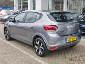 Dacia Sandero thumbnail 3